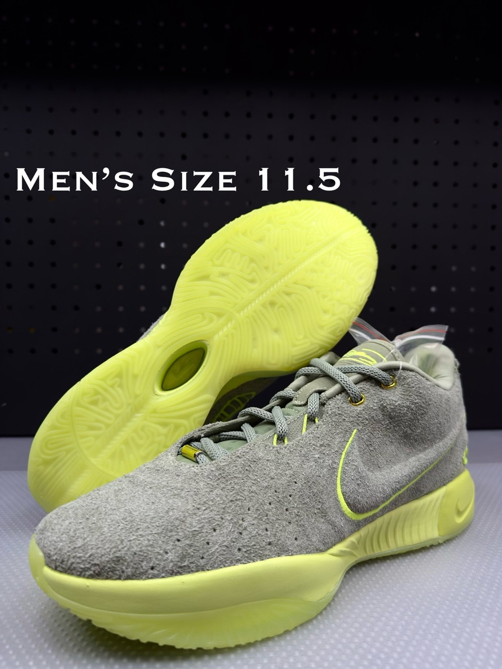 Nike LeBron 21